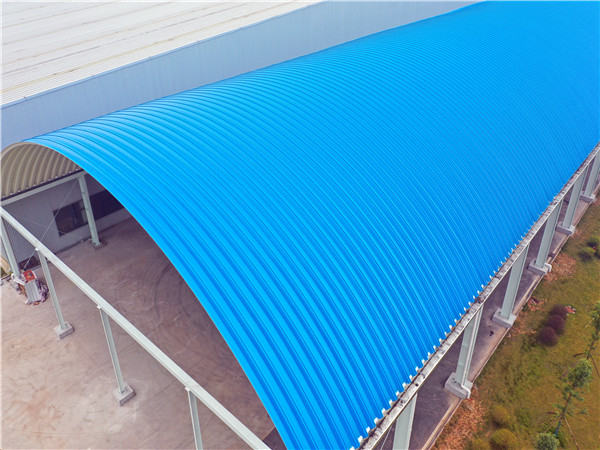 重慶某光伏公司出料車間拱形屋頂工程案例解析采光帶設(shè)計(jì)細(xì)節(jié) 重慶某光伏公司出料車間拱形屋頂工程案例解析采光帶設(shè)計(jì)細(xì)節(jié)